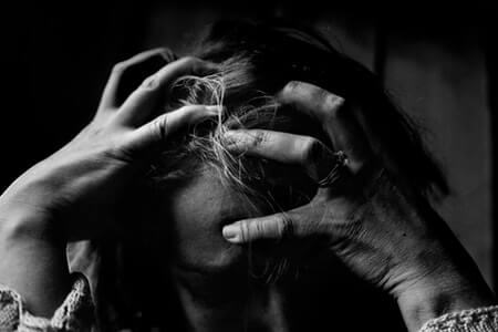 Psychologische und körperliche Belastungen am Arbeitsplatz führen zu Stress, der der Gesundheit enorm schaden kann